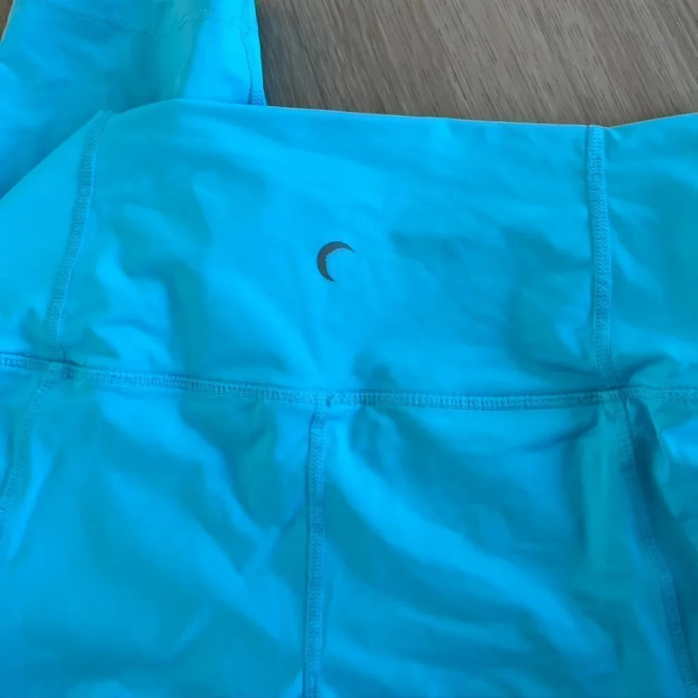 ** Zyia Light Blue Mesh Light n Tight Crop Leggings Size 6-8
